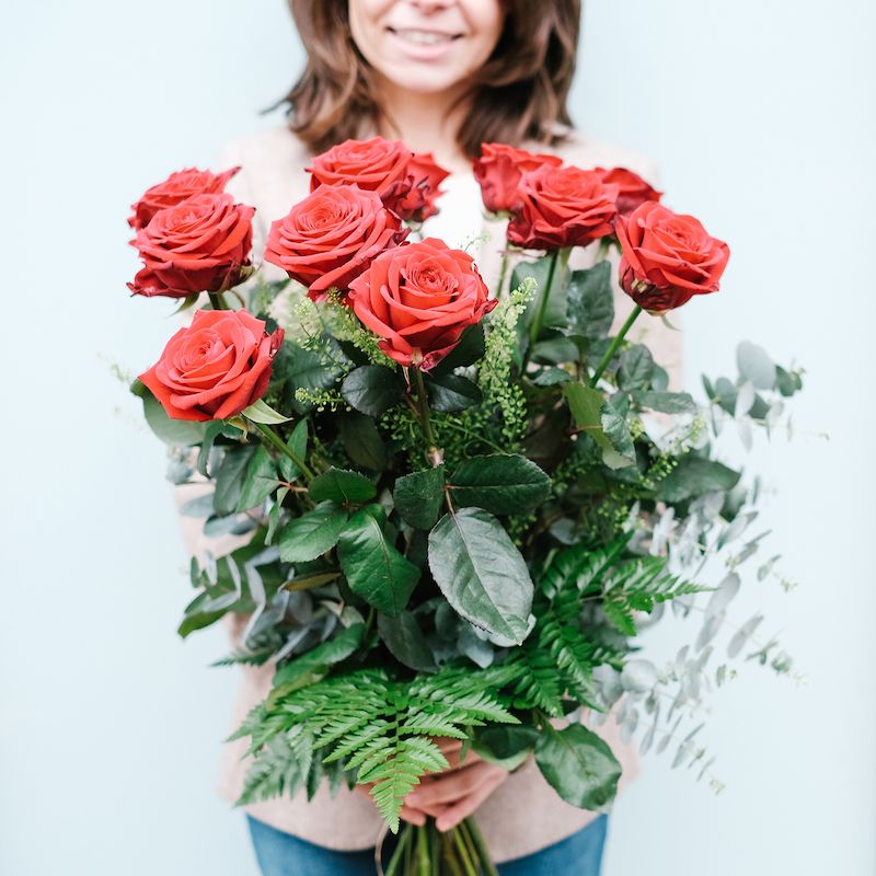 ramo de rosas rojas
